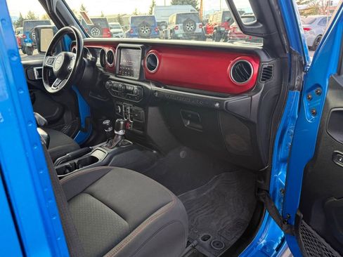 Used 2022 Jeep Wrangler Unlimited Rubicon image 15