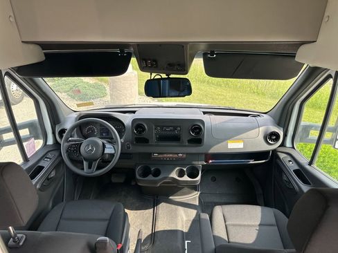 Used 2022 Mercedes-Benz Sprinter 3500 image 58