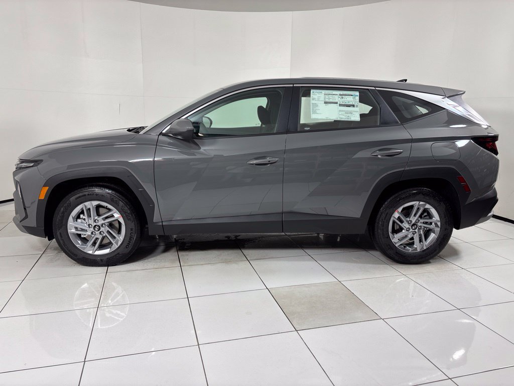 New 2026 Hyundai Tucson SE FWD image 2