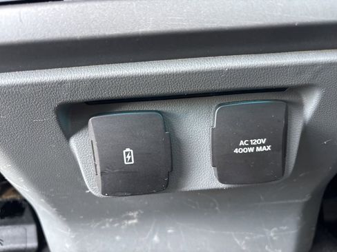 Used 2023 Ford F150 XLT w/ Equipment Group 302A High image 33