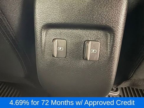 Used 2022 Nissan Kicks SV image 10