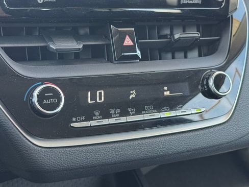 Used 2021 Toyota Corolla LE FWD image 23
