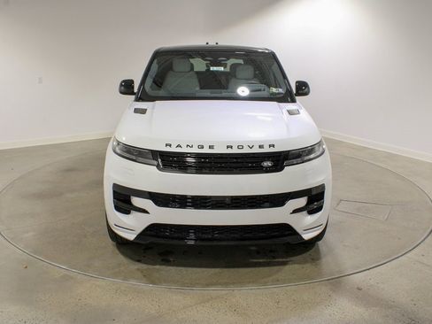 New 2025 Land Rover Range Rover Sport Dynamic SE image 8