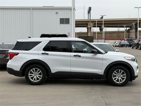 Used 2021 Ford Explorer 2WD w/ Class III Trailer Tow Package image 3