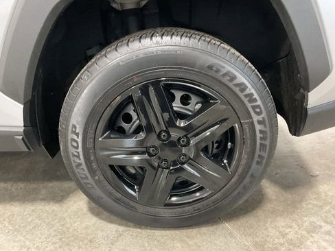 Used 2024 Toyota RAV4 LE image 7