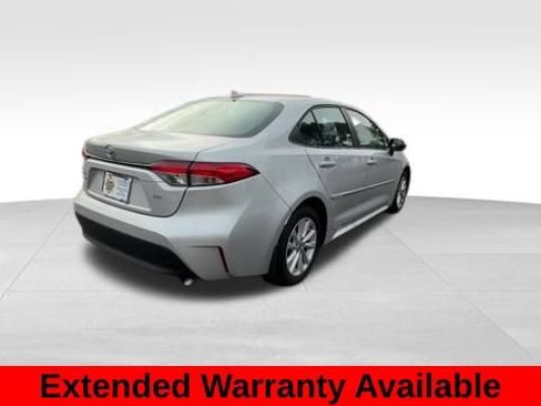 Used 2025 Toyota Corolla LE image 7