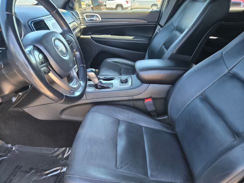 Used 2021 Jeep Grand Cherokee Limited AWD/4WD image 17