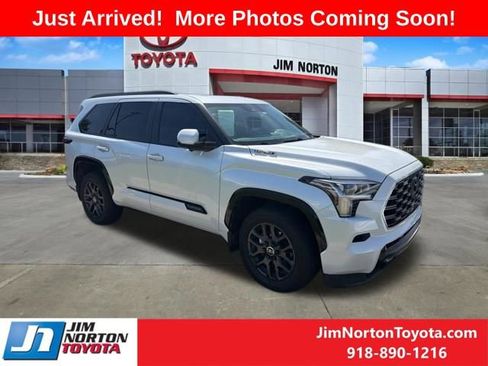 Used 2024 Toyota Sequoia Platinum AWD/4WD image 1