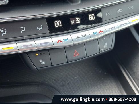 Used 2021 Cadillac CT5 Luxury w/ Cold Weather Package image 26