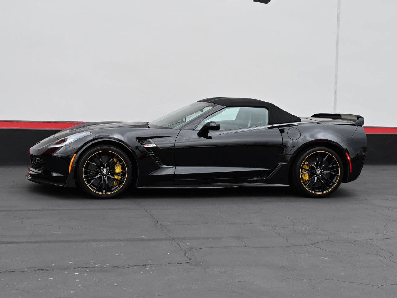 Used 2016 Chevrolet Corvette Z06 w/ C7.r Special Edition RWD image 9