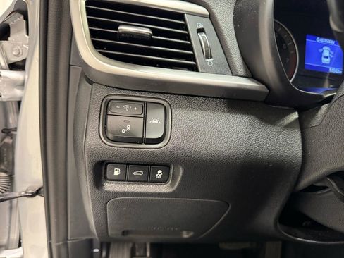 Used 2020 Kia Optima LX image 21