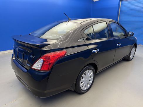 Used 2015 Nissan Versa FWD image 7