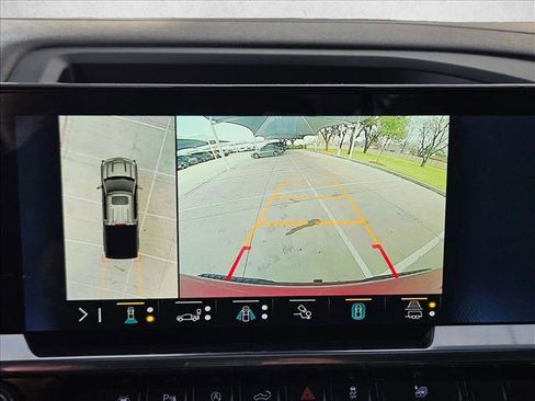 Used 2023 Chevrolet Silverado 1500 High Country w/ High Country Premium Package image 12