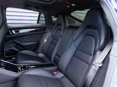 Certified 2022 Porsche Panamera 4S w/ Premium Package AWD/4WD image 23