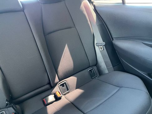 Used 2025 Toyota Corolla LE FWD image 41