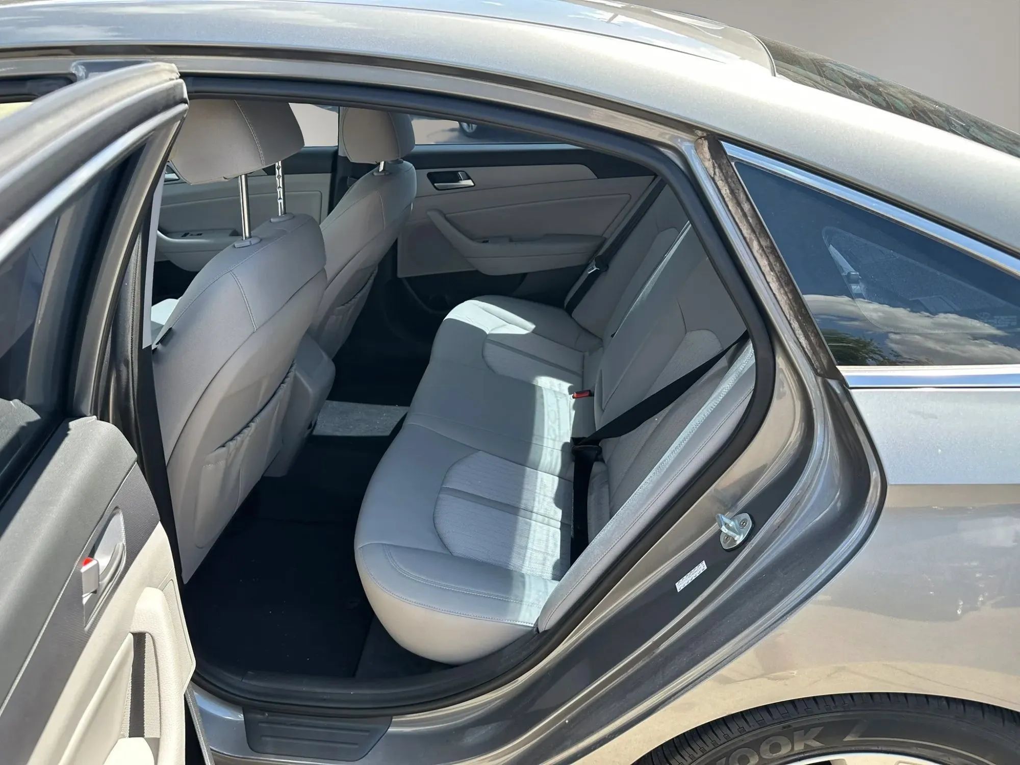 Used 2018 Hyundai Sonata SE FWD image 21