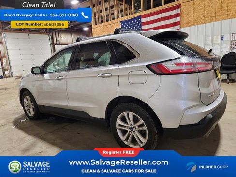 Used 2019 Ford Edge SEL AWD/4WD image 3