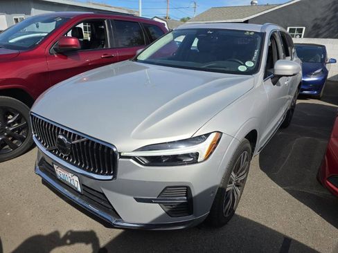 Used 2023 Volvo XC60 B6 Ultimate image 3