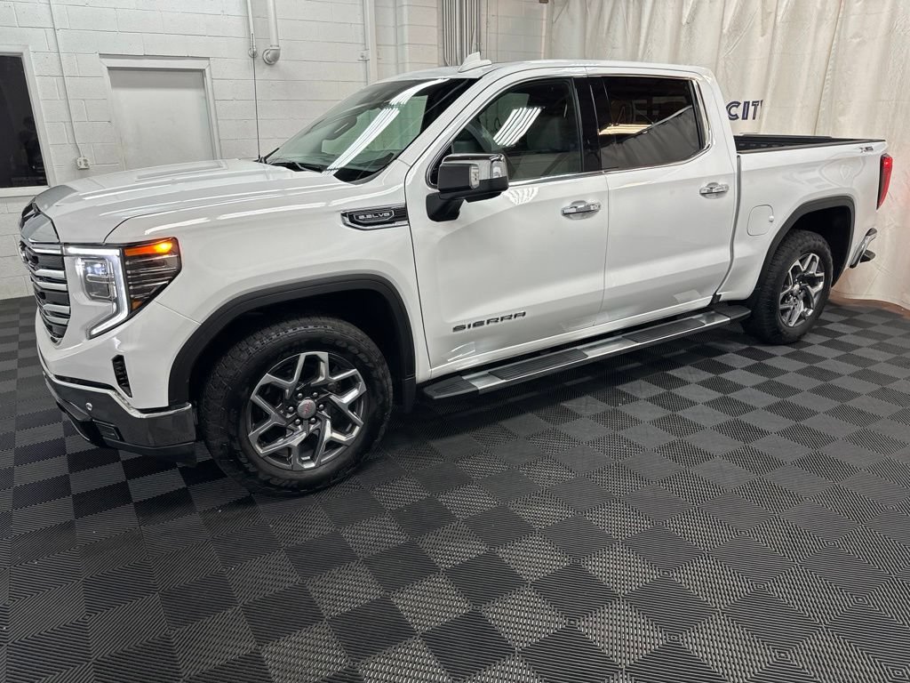 Used 2026 GMC Sierra 1500 SLT w/ SLT Premium Plus Package AWD/4WD image 5