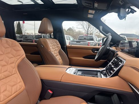 New 2026 Nissan Armada Platinum Reserve image 27