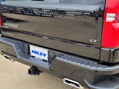 New 2026 Chevrolet Silverado 1500 LT Trail Boss w/ LT Trail Boss Premium Package AWD/4WD image 4