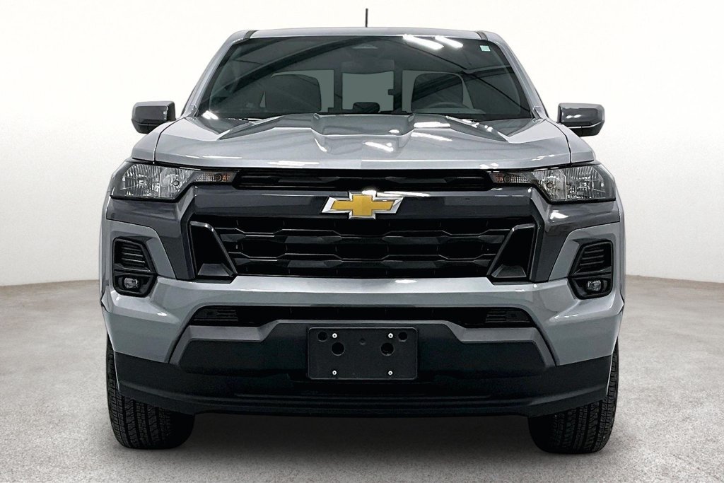 Used 2024 Chevrolet Colorado LT w/ LT Convenience Package RWD image 4