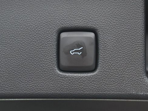 Used 2020 Ford Escape Titanium w/ Titanium Premium Package 2.0 image 33