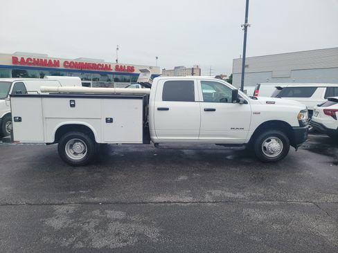 Used 2019 RAM 3500 Tradesman AWD/4WD image 9