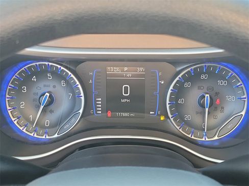 Used 2020 Chrysler Voyager Lxi image 26