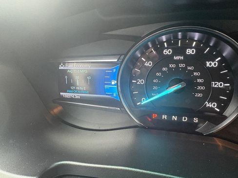 Used 2017 Ford Explorer XLT w/ Equipment Group 202A image 24