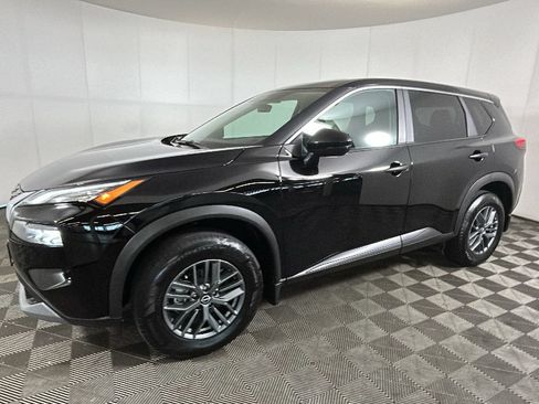 Used 2023 Nissan Rogue FWD image 7