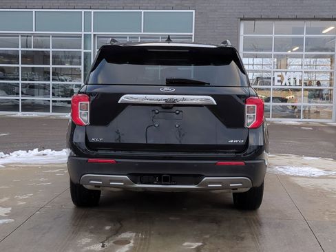 Certified 2023 Ford Explorer XLT w/ Equipment Group 202A image 7