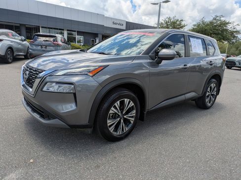 Certified 2023 Nissan Rogue SV FWD image 8