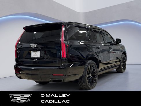 Certified 2025 Cadillac Escalade Sport Platinum w/ LPO, ONYX Package image 5