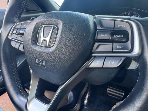 Used 2018 Honda Accord Sport image 23