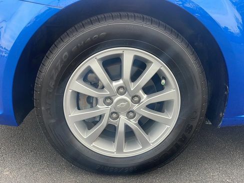 Used 2020 Chevrolet Sonic LT image 9