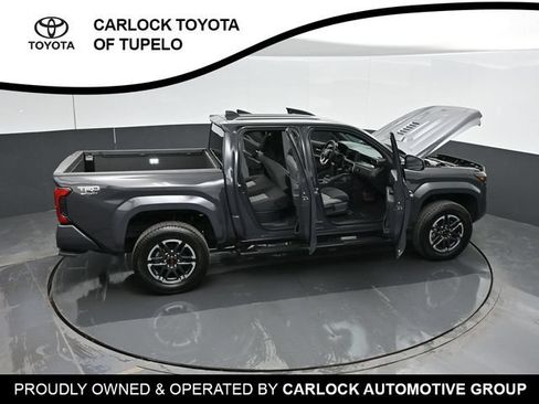 Used 2025 Toyota Tacoma TRD Sport AWD/4WD image 46