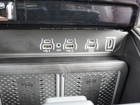 Certified 2025 RAM 3500 Limited AWD/4WD image 33