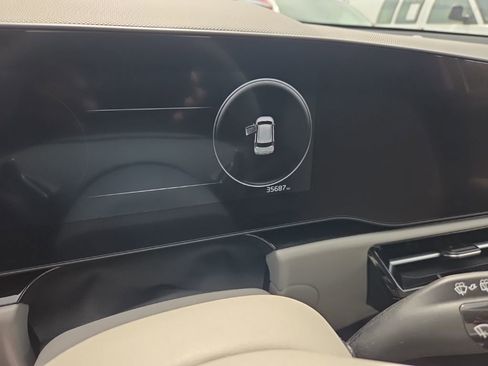 Used 2024 Kia Niro Wave w/ Wave Preserve Package image 5