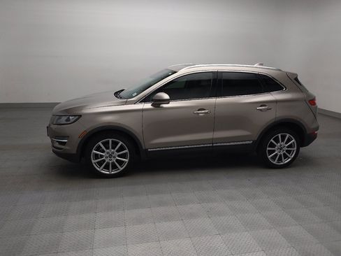 Used 2019 Lincoln MKC Reserve w/ MKC Climate Package FWD image 2