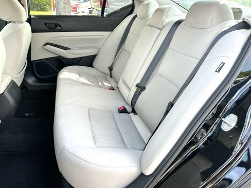 Used 2025 Nissan Altima 2.5 SV FWD image 23