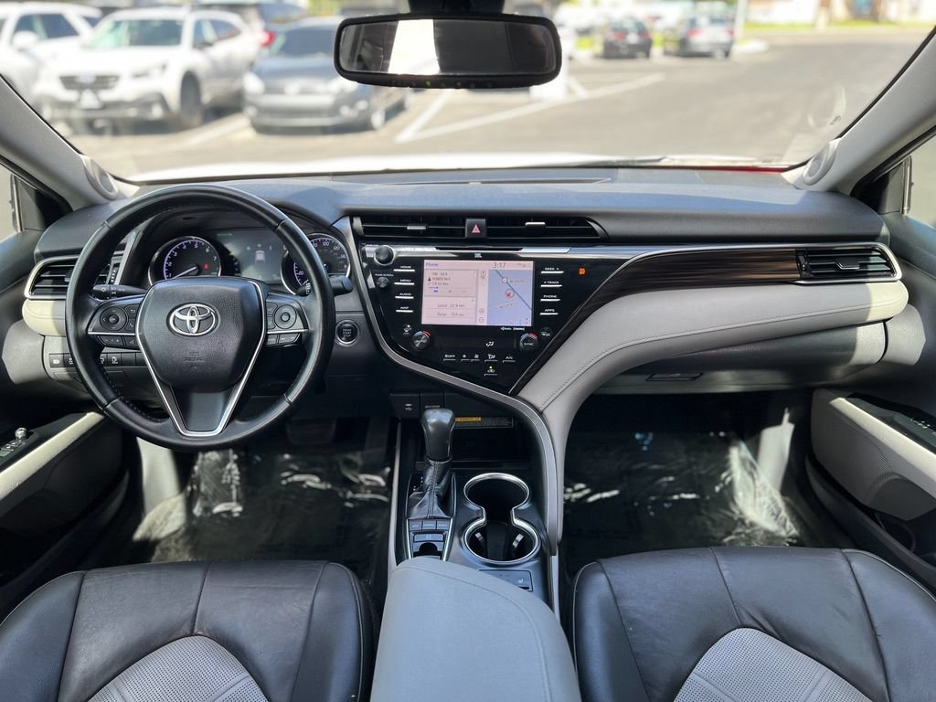 Used 2019 Toyota Camry XLE w/ Driver Assist Package FWD image 16