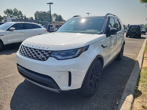 Used 2025 Land Rover Discovery S AWD/4WD image 1