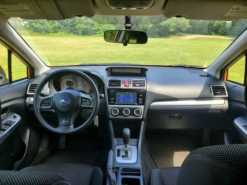 Used 2015 Subaru Crosstrek 2.0i Premium AWD/4WD image 11