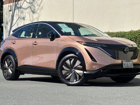 Used 2023 Nissan Ariya FWD image 2