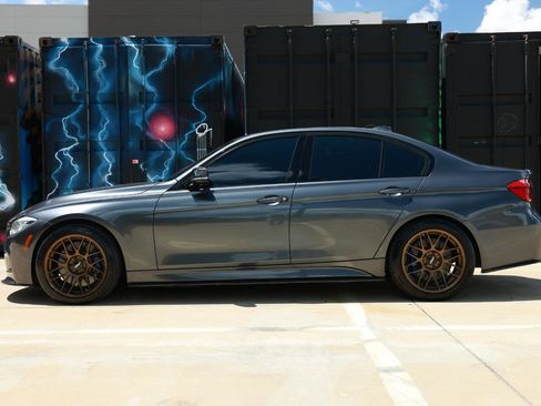Used 2017 BMW 340i Sedan RWD image 5
