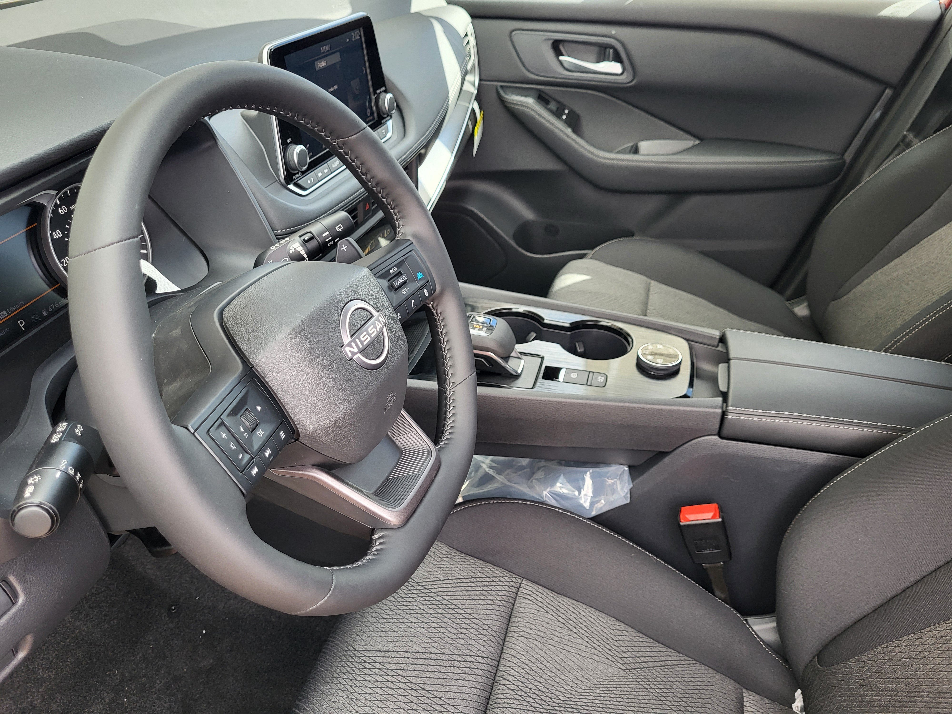 New 2026 Nissan Rogue SV AWD/4WD image 12