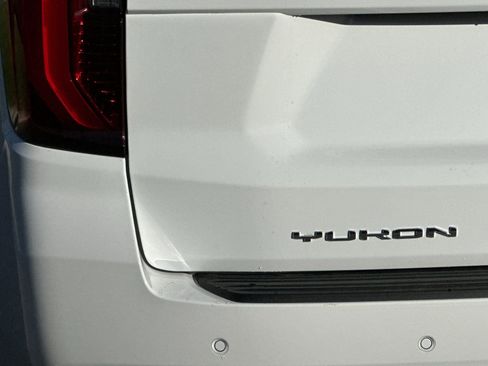 New 2026 GMC Yukon XL Elevation image 28