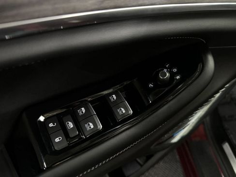 Used 2023 Jeep Grand Cherokee Overland image 20