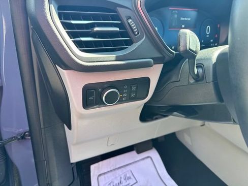 Used 2023 Ford Escape Active w/ Tech Pack #2 AWD/4WD image 8